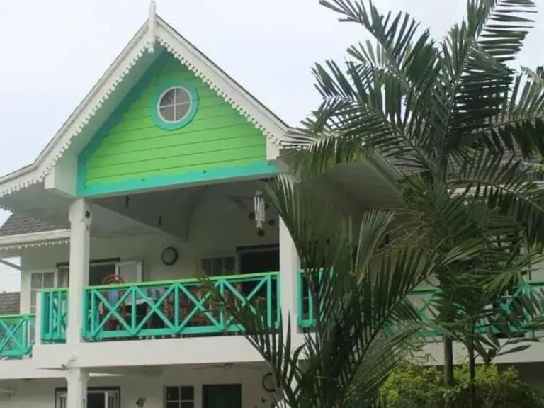 Reefside Villa accommodation image